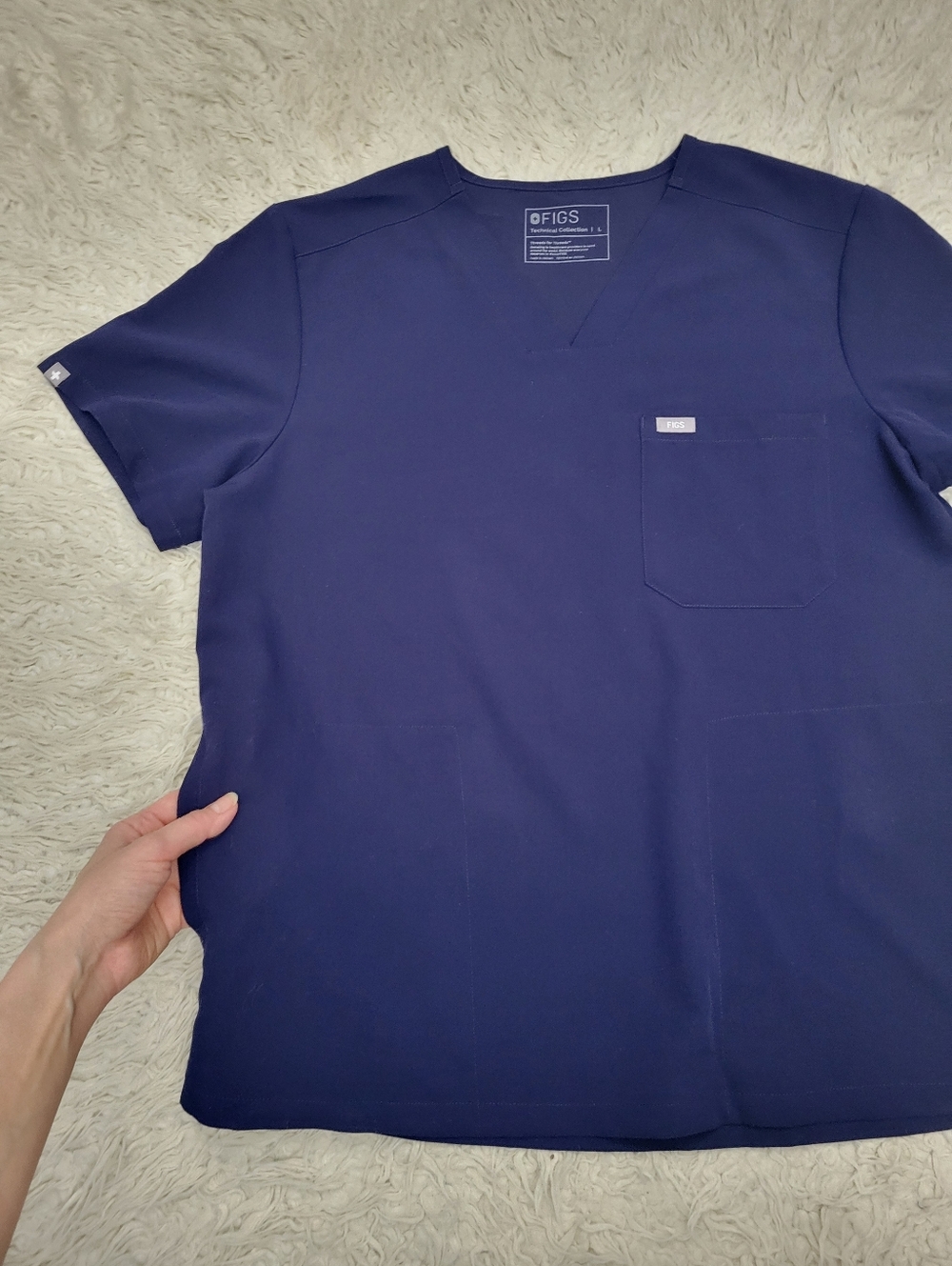 Figs Chisec Three Pocket Scrub Top Sz Large Navy Blue - Picture 7 of 12